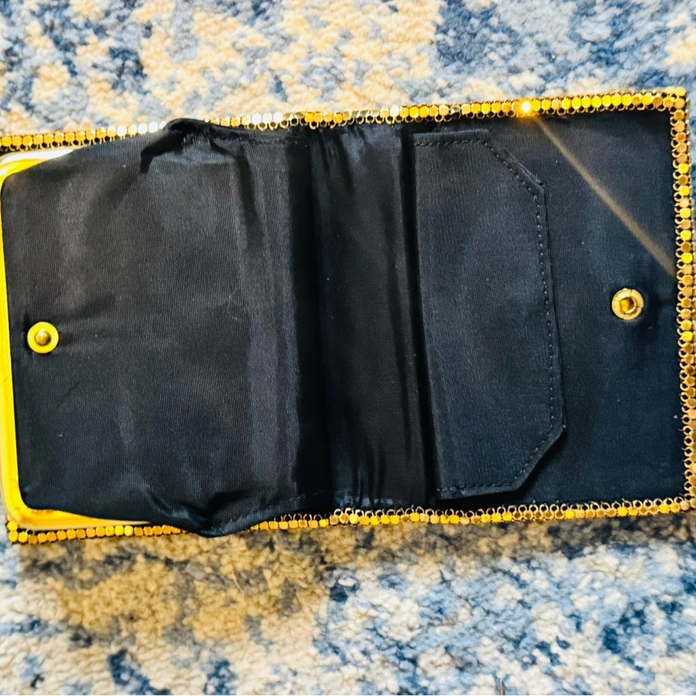 Gold Mesh Vintage Coin Purse 4" by 3.5" - Picture 3 of 5